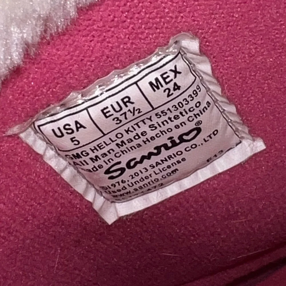 Hello Kitty Girls Snow Boots Size 5